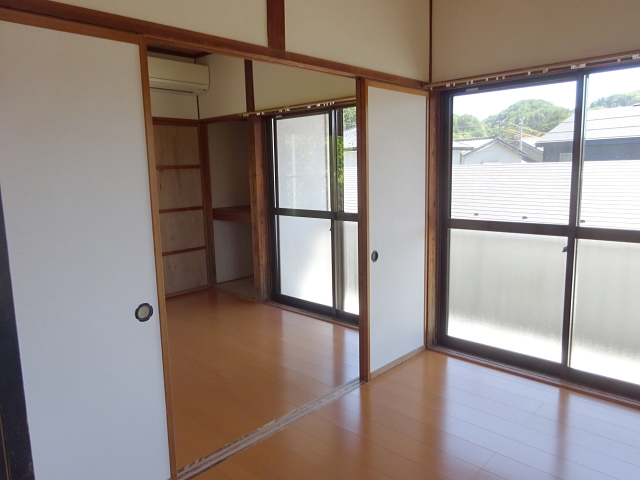 森川アパート 2階