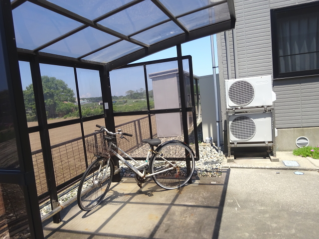 セジュール・ヤマキチ 駐輪場